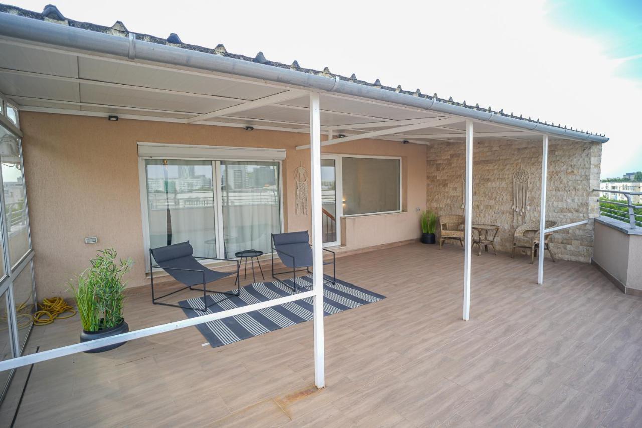 Penthouse With Huge Rooftop & Amazing City View Bucharest Luaran gambar