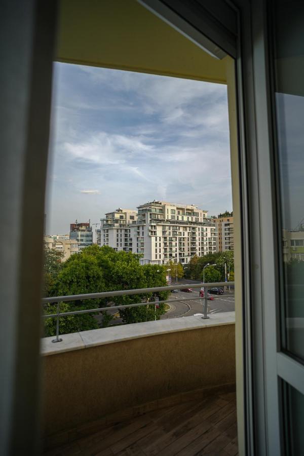 Penthouse With Huge Rooftop & Amazing City View Bucharest Luaran gambar