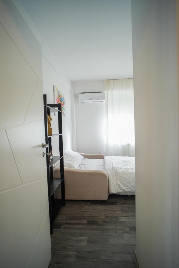 Penthouse With Huge Rooftop & Amazing City View Bucharest Luaran gambar